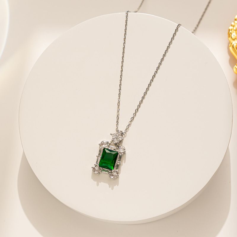 New Fashion Simple Emerald Square Zircon Pendant High Quality Titanium Steel Necklace_ipsvogv.com