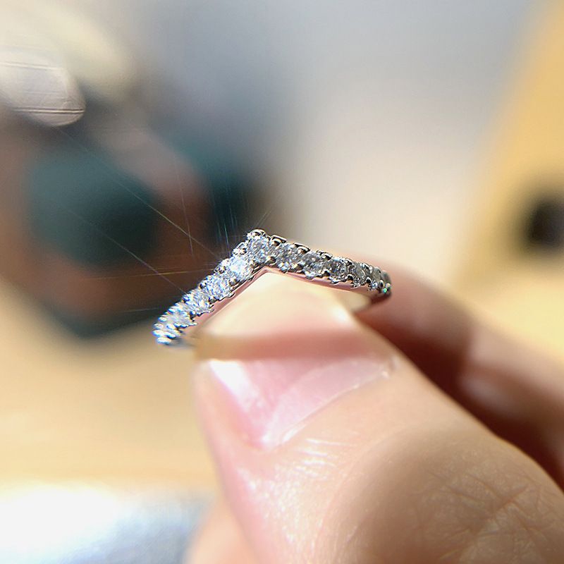 Cao Shi's Japanese And Korean Fashion Niche Design, Exquisite V-shaped Ring, Couple Gift, Thin Tail Ring For Women_ipsvogv.com