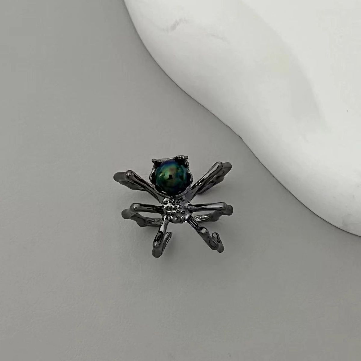Hot Selling New Personalized Hip-hop Spider Opening Niche Dark Forward Moonstone Ring Bracelet Trend_ipsvogv.com