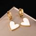 Personalized Black And White Beimu Peach Heart Titanium Steel Vacuum Plated Gold Non Fading Earrings Jewelry_ipsvogv.com