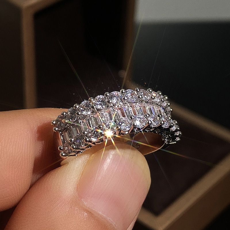 Cao Shi Copper Plated Platinum trapezium zircon lady's ring luxury hand jewelry_ipsvogv.com