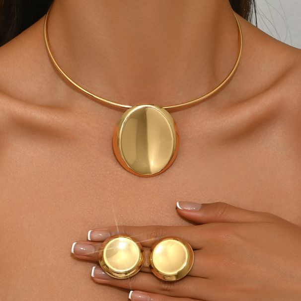 Metallic style women's geometric earring set, niche circular pendant design, collarbone chain necklace accessory_ipsvogv.com