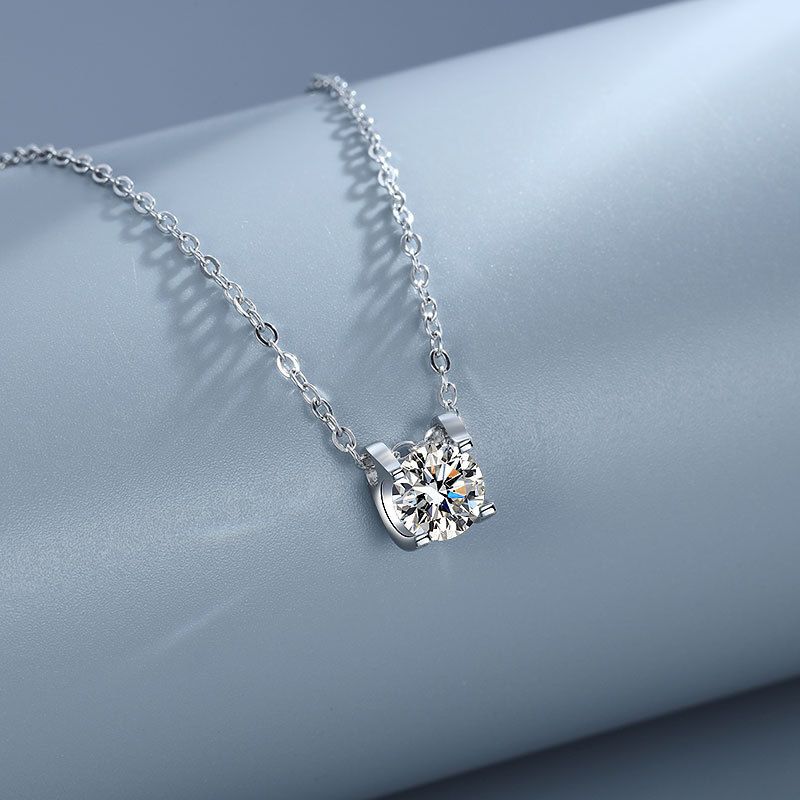 Pure D-Color Mosang Bullhead with One or Two Carat Silver Plated Platinum Simple Necklace Pendant_ipsvogv.com