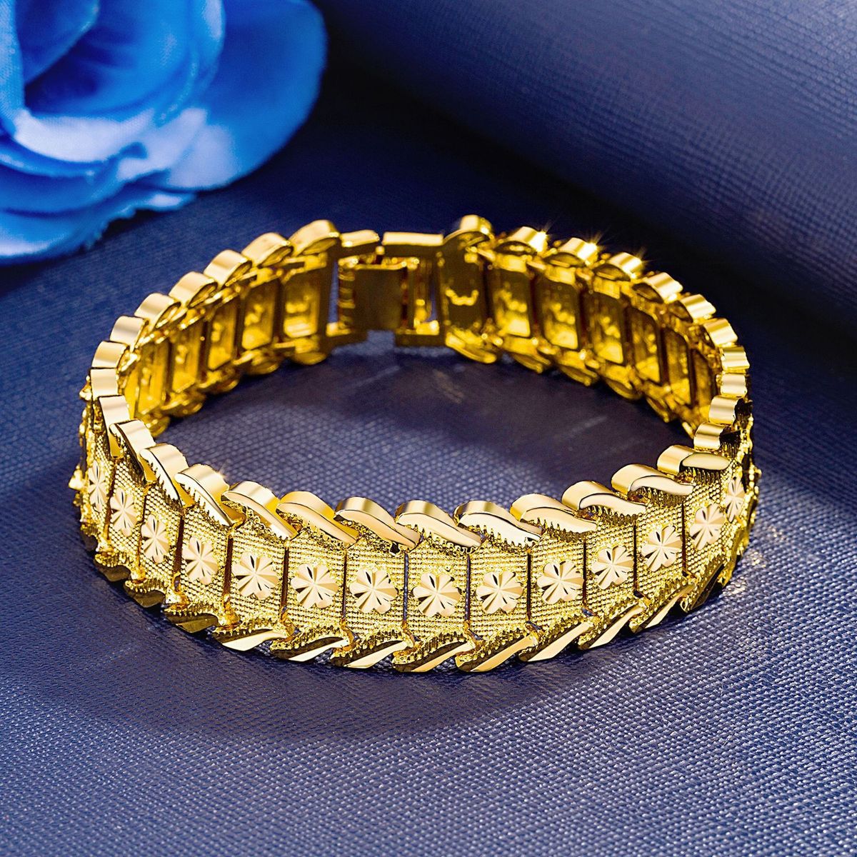 Store Same Style Fashion Car Flower Heart Wide Version Molded Jewelry Bracelet Men's Gold Plated Accessories_ipsvogv.com