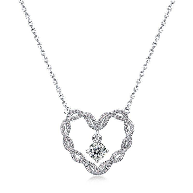 model Bright And Smart Moissanite Necklace S925 Silver Twisted Heart Shaped Inlaid Colored Gemstone Clavicle Chain Light Luxury_ipsvogv.com
