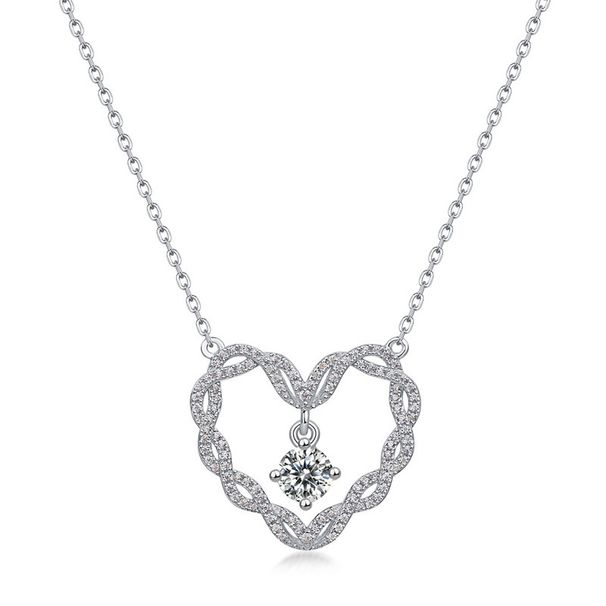 model Bright And Smart Moissanite Necklace S925 Silver Twisted Heart Shaped Inlaid Colored Gemstone Clavicle Chain Light Luxury_ipsvogv.com