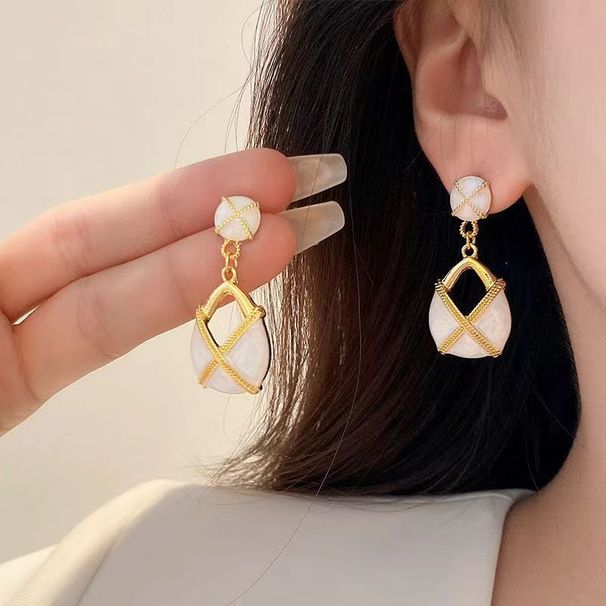 Women's earrings style retro burgundy earrings niche design earrings 2023 new high-end earrings women's high-end earrings_ipsvogv.com