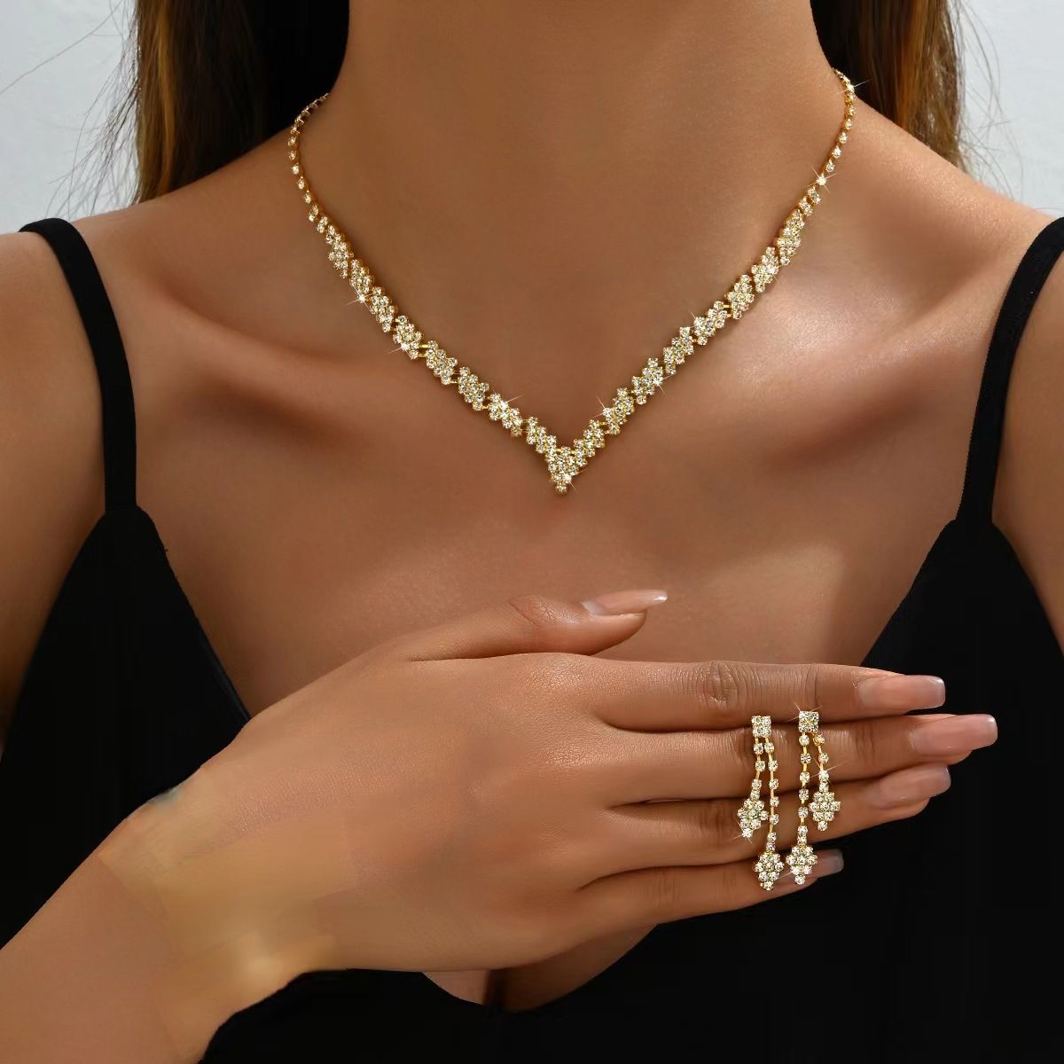 2024 Yiwu Jewelry Women's Decoration Fashion Banquet Wedding Party Elegant Temperament Set Necklace Earrings_ipsvogv.com