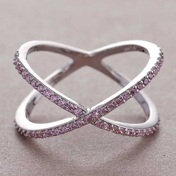 Cao Shi's New Simple Elegant Cross Inlaid Zirconia Diamond Copper Ring Is A Fashionable And Versatile Street Photography_ipsvogv.com