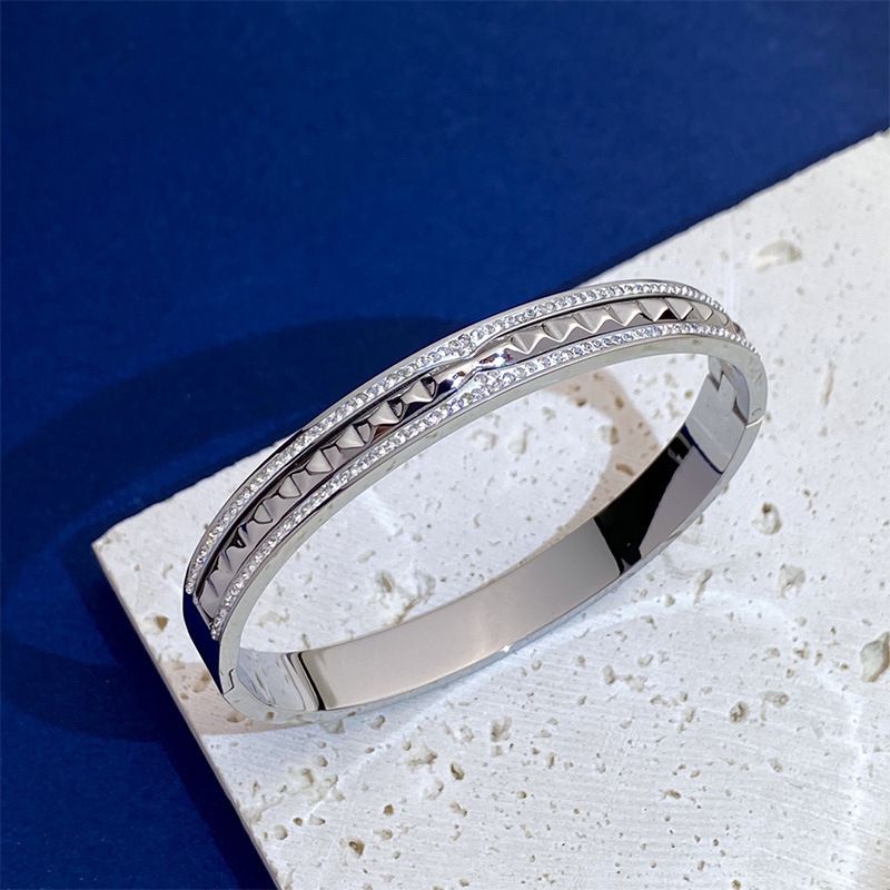 Women's Jewelry Punk Rivet Double Row Diamond Titanium Steel Bracelet Hip Hop Popular Metal Bracelet_ipsvogv.com