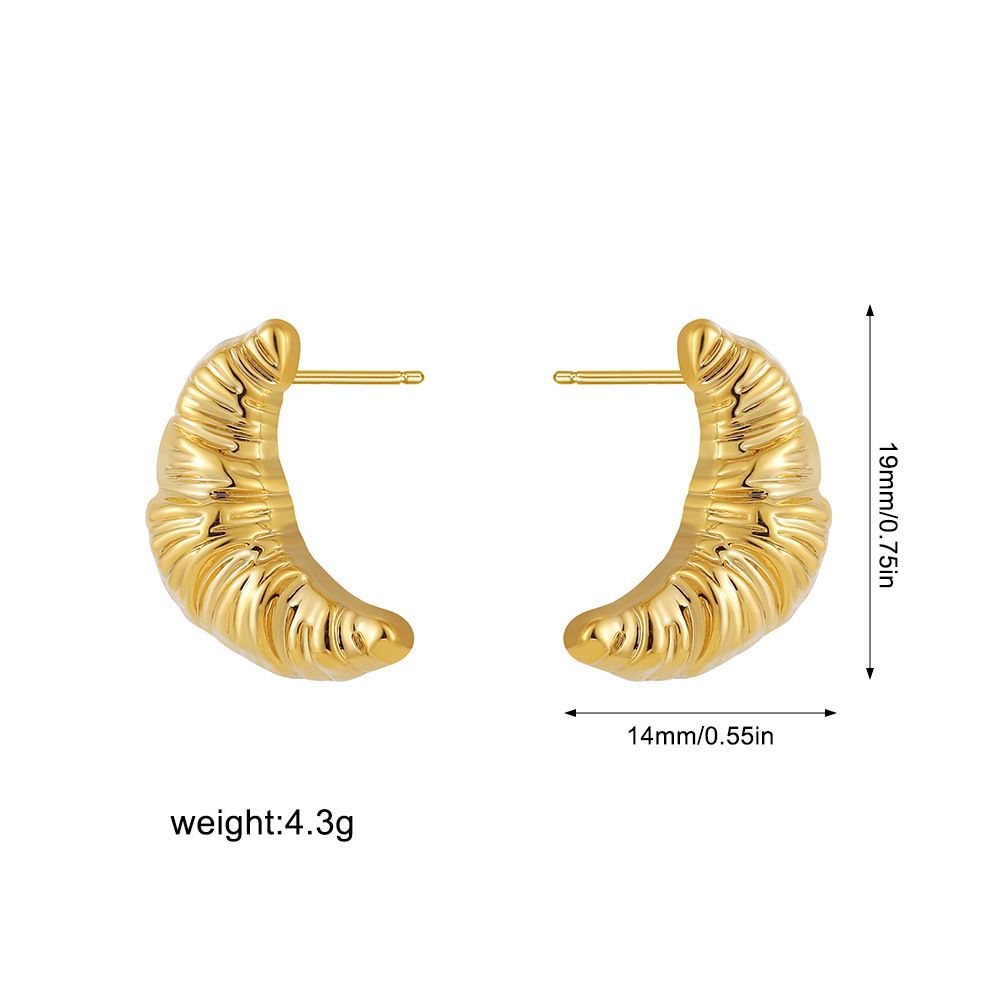 Fashion Personality Cold Style High Grade Copper Plated Real Gold Pleated Irregular Ox Horn Earrings_ipsvogv.com