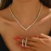 2024 Autumn Winter New Niche Fashion Personality High-end Versatile Claw Chain Necklace And Earrings Two-piece Set_ipsvogv.com
