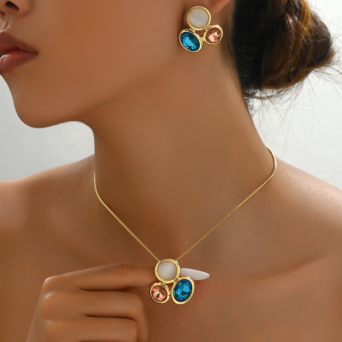 Ins niche Japanese Korean women's earring set, versatile and inlaid with colorful forest style long necklace_ipsvogv.com