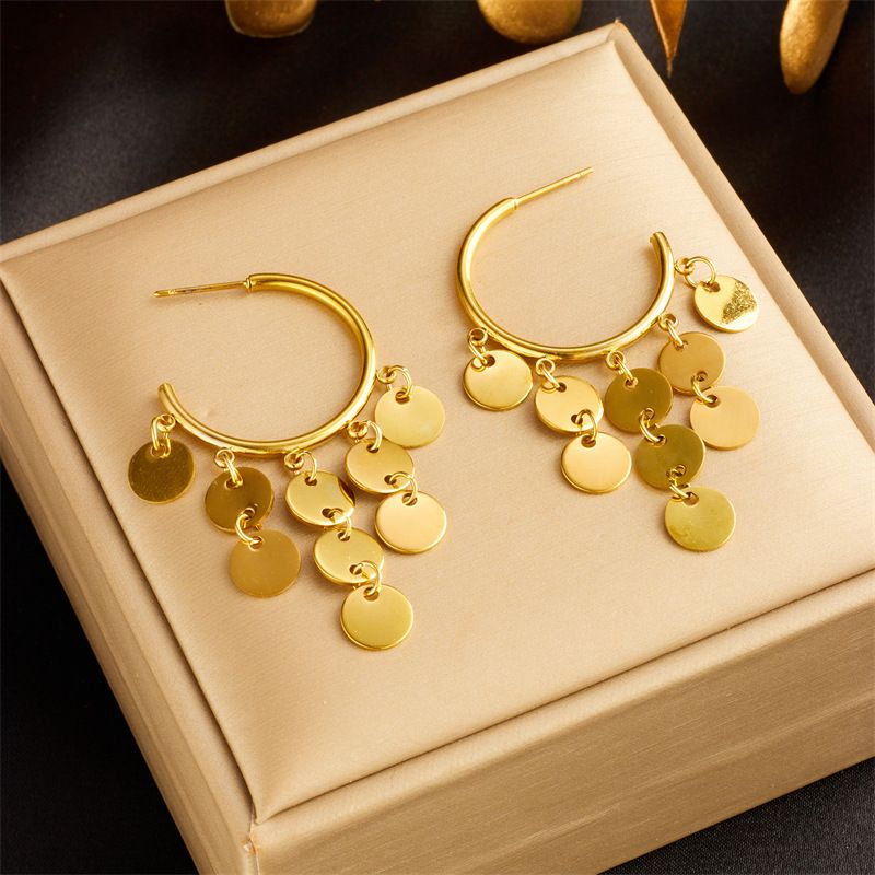 Niche fashion retro high-end light luxury temperament gold disc tassel pendant titanium steel earrings earrings_ipsvogv.com