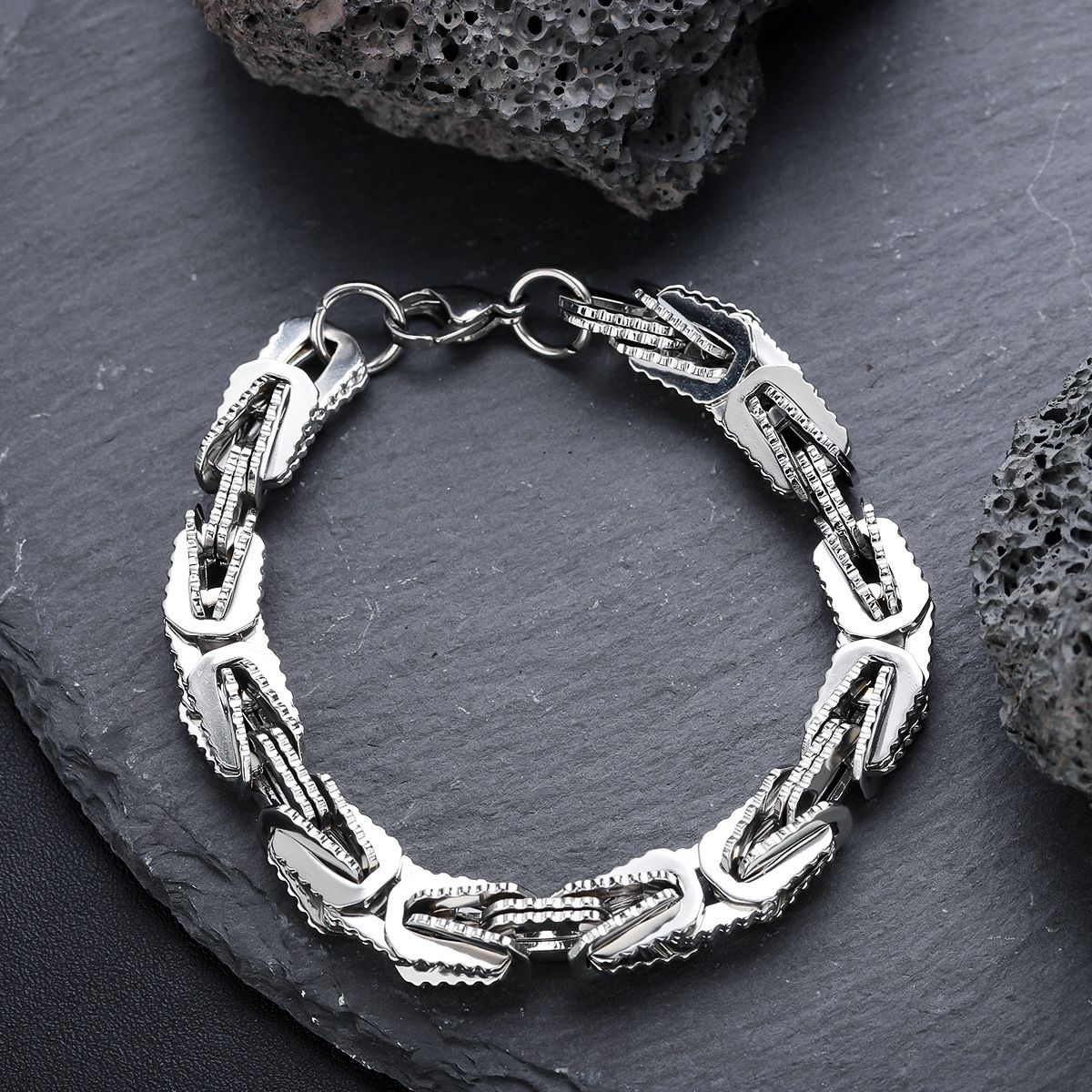 Snake Head High-End Bracelet For Men, Niche Versatile Titanium Steel Cuban Chain, Non-Fading Hand Jewelry Accessory_ipsvogv.com
