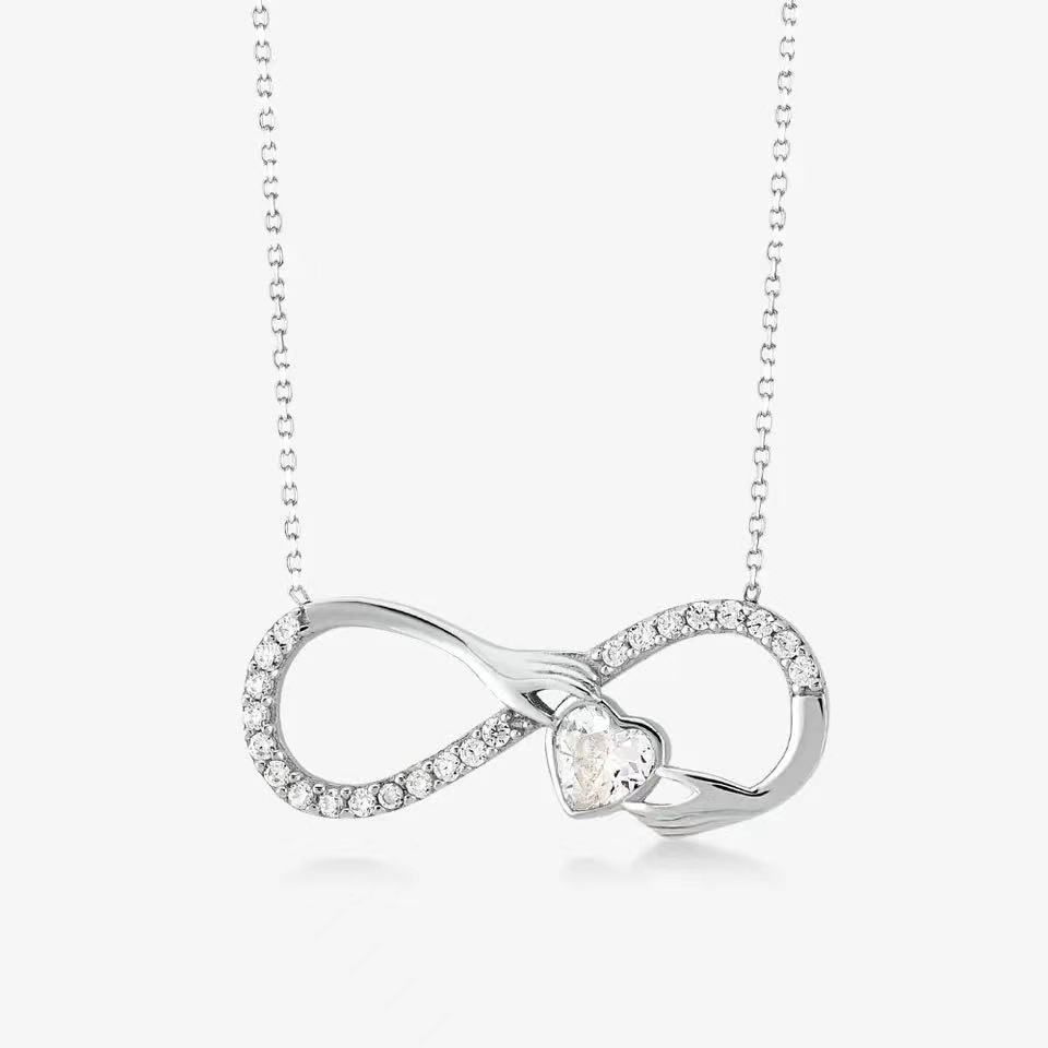 S925 Sterling Silver Necklace For Women, Fashionable And Versatile, Exquisite Mobius Palm Heart Shaped Niche Clavicle Chain_ipsvogv.com