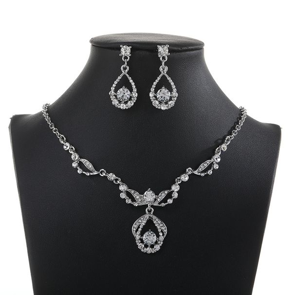 Fashion New And Japanese Style Rhinestone Accessories Earrings Trendy Jewelry Korean Elegant Necklace Set For Women_ipsvogv.com
