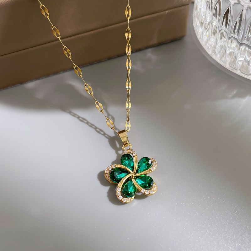 【 】 Rotating Flower Fashion Light Luxury Charm Gorgeous Full Diamond Necklace Women's Versatile Clavicle Chain Titanium_ipsvogv.com