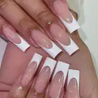 False Nails_ipsvogv