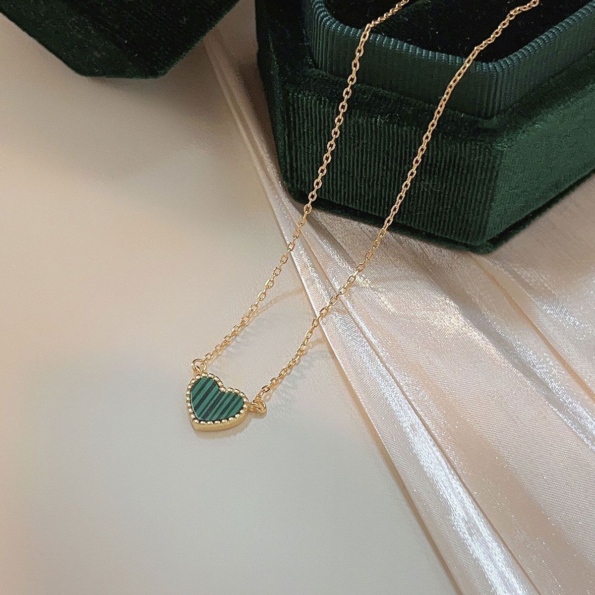 Rose Quartz Love Necklace Female S925 Silver Light Luxury Niche Can Be Stacked Heart Shaped Clavicle Chain Pink Pendant Ins Style_ipsvogv.com