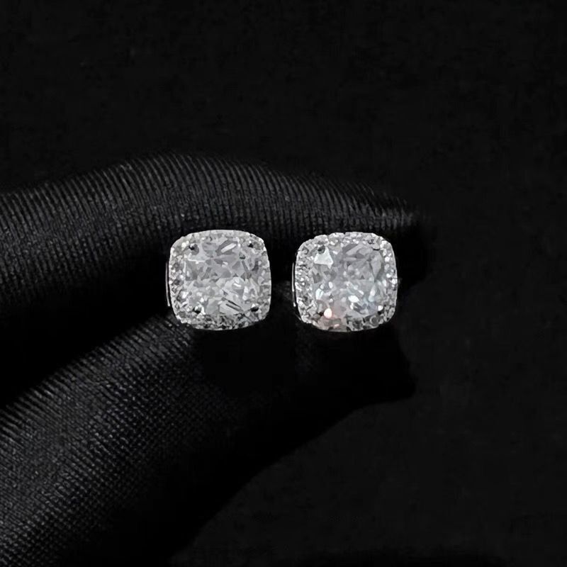 Zircon Earrings, Hip-hop Men's Unisex Style, High-end Feel, New Trend, Yellow Diamond Rock Sugar Silver Needle Earrings_ipsvogv.com