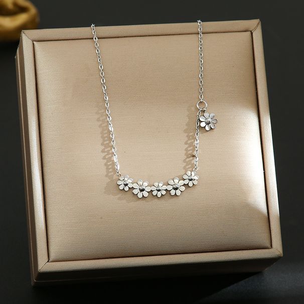 Korean Version Simple 6 Small Daisies Titanium Steel For Women With A Niche Design, High-end Temperament, Collarbone_ipsvogv.com