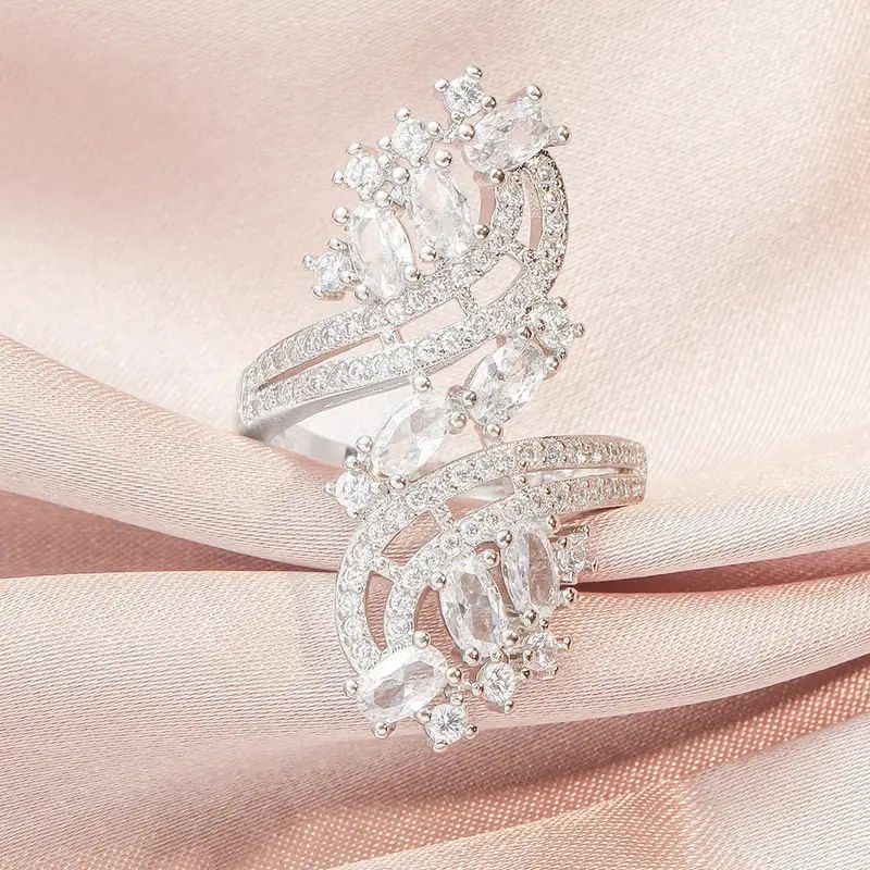 Cao Shifeng's Luxurious American Internet Famous Exaggerated Zircon Ring, Korean Version Petal New Wing Jewelry_ipsvogv.com