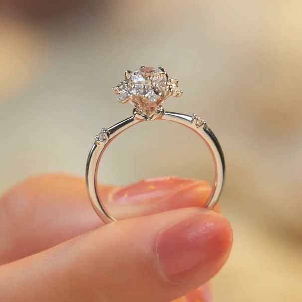 Pure Silver Ring, Female Flower Vine Holding Flower, Snowflake Iris, Mosang Stone, High Carbon Stone Diamond Ring_ipsvogv.com