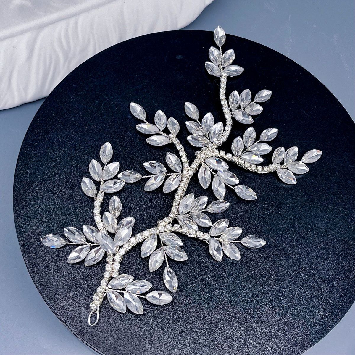 Elegant Crystal Leaf Hairpiece For Brides - Handcrafted Rhinestone Side Hair Accessory For Weddings & Special Occasions_ipsvogv.com