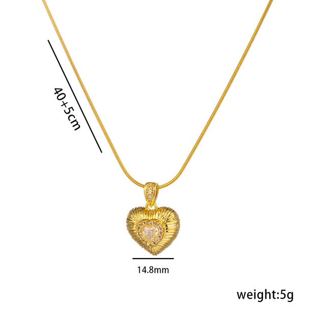 Instagram Style Gold Texture Handmade Inlaid Emerald Zircon Heart-shaped Pendant Necklace, Non Fading Accessory_ipsvogv.com