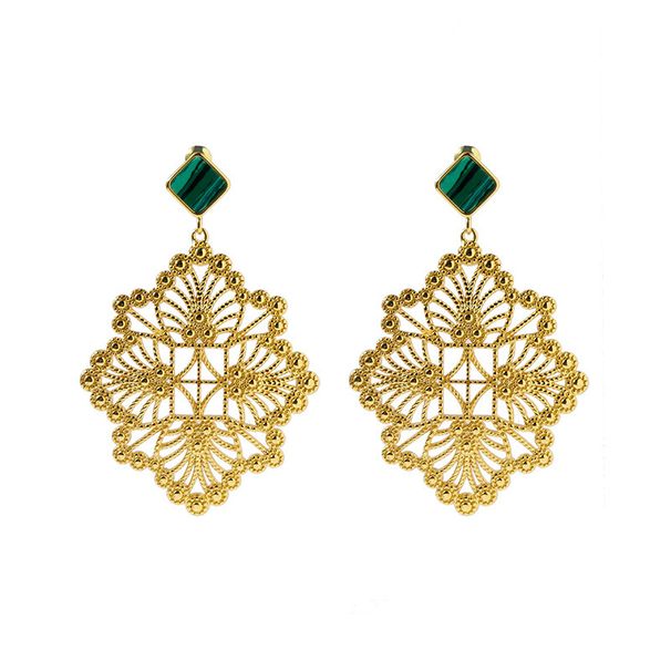 Women's Jewelry Hollow Flower Plate Earrings Retro Metal Earrings Exaggerated Artistic Fashionable White Shell Copper Electroplated Earrings_ipsvogv.com