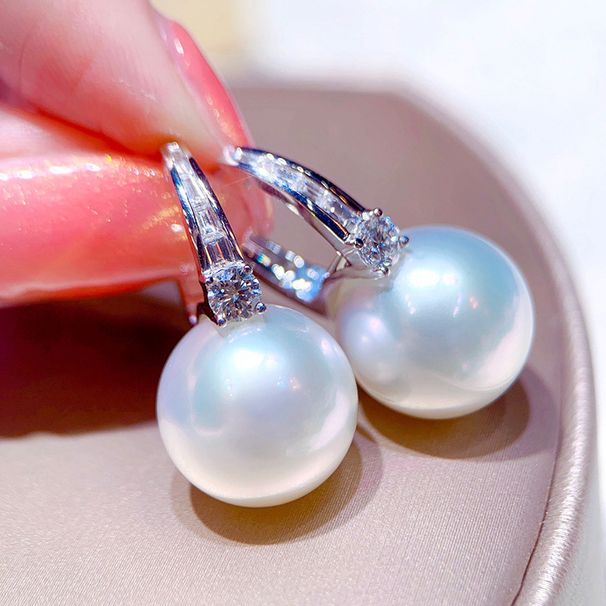 Cao Shi's 2024 New French Pearl With High Grade, Light Luxury Earrings, Simple And Fashionable Earrings For_ipsvogv.com