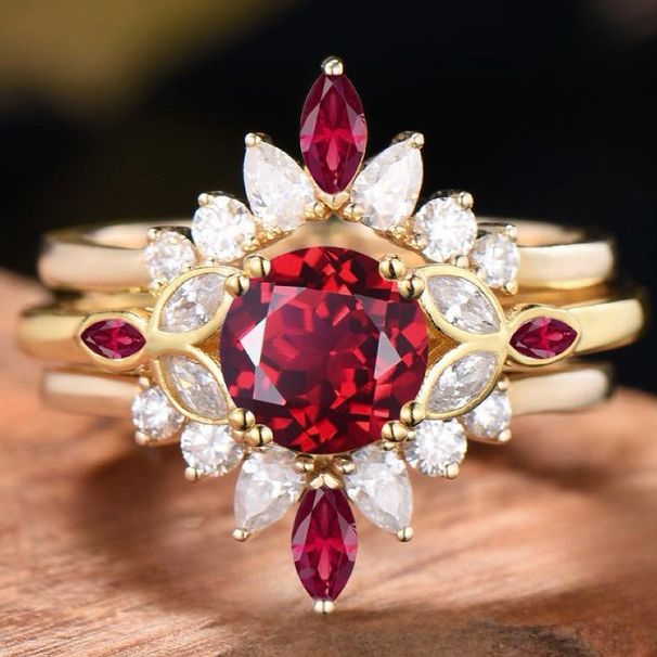 Hot Selling Pigeon Blood Ring, Female Sun Flower Dan Shape, 2-carat Red Mozambique Ring_ipsvogv.com