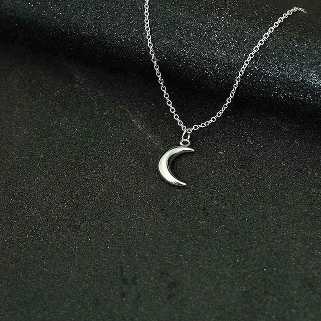 2025 New Arrivals Sier Color Choker Simple Moon Cross Pendants Necklaces For Women Metal Chain Necklace Female Jewelry Accessories_ipsvogv.com