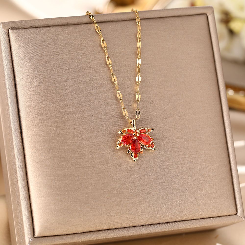 Internet Famous Titanium Steel Necklace With Zircon Red Maple Leaf For Women, Light Luxury And Versatile Collarbone_ipsvogv.com