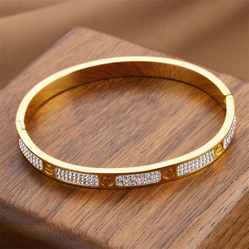 Kaga Man Tian Titanium Steel For Women's Light Fashion Colorless Female Bracelet Jewelry_ipsvogv.com