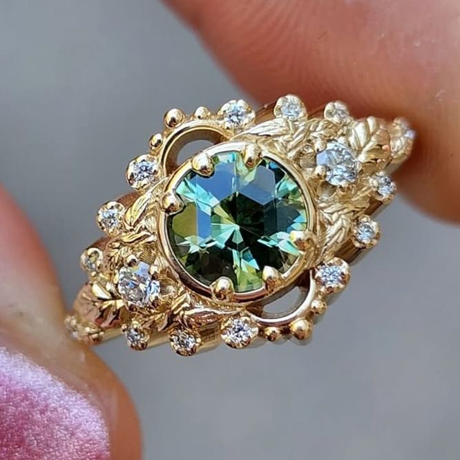 Sanjieins Electroplated Gold Niche Women's Green Zircon Ring, Light Luxury High-end Feeling Index Finger Ring_ipsvogv.com