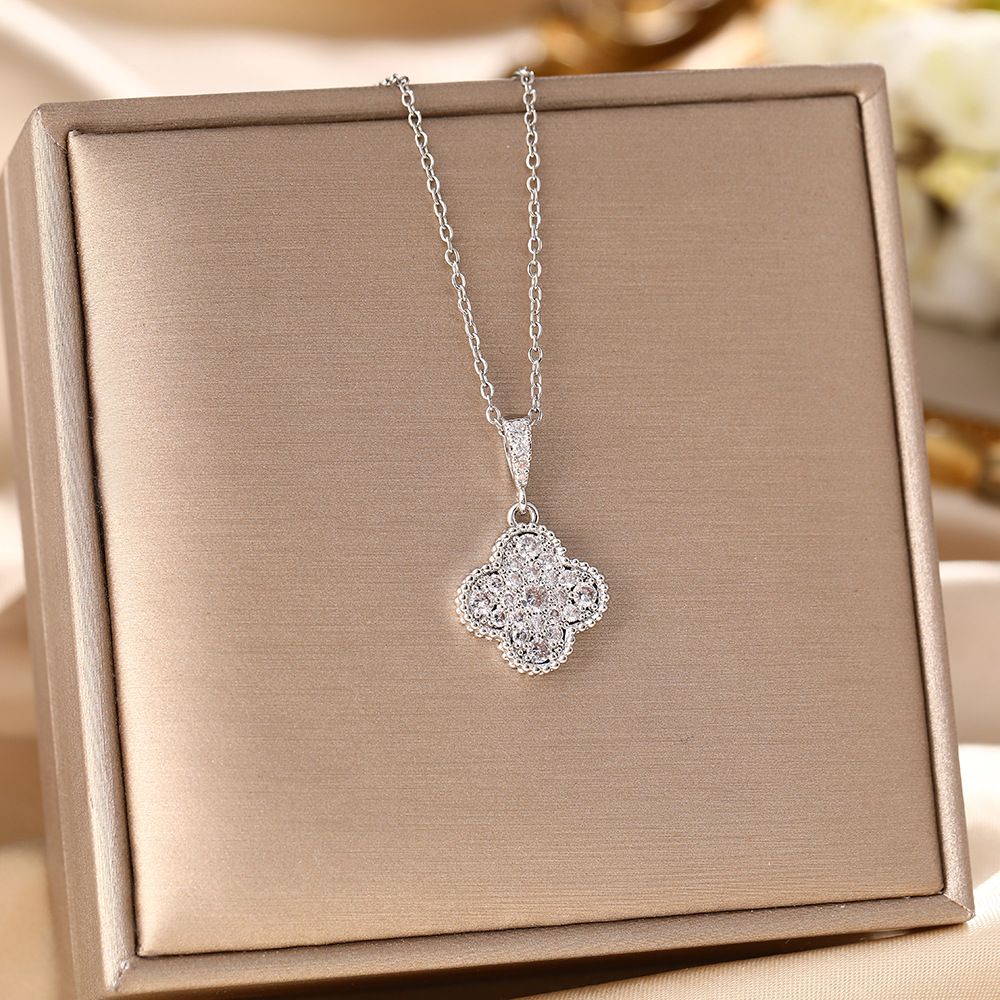 Korean Version Four Leaf Clover Titanium Steel Necklace For Women, Light Luxury, Niche, Diamond Inlaid Lucky Grass_ipsvogv.com