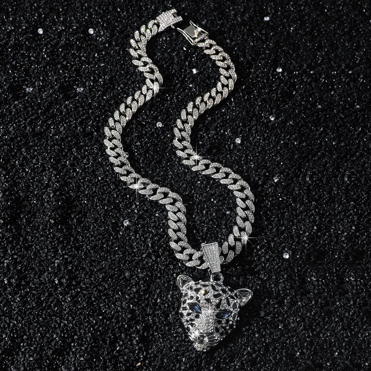 New Creative Necklace Personality Hip-Hop Style Animal Leopard Head Pendant_ipsvogv.com