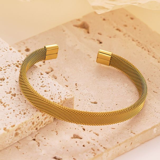 Fashionable Stainless Steel Woven Bracelet With A High-end Feel That Does Not Fade And Is Versatile As An Open Hand_ipsvogv.com