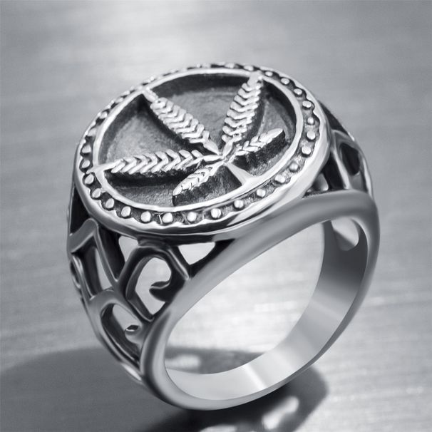 Hot Selling Maple Leaf Men's Fashion Punk Personality Ring_ipsvogv.com