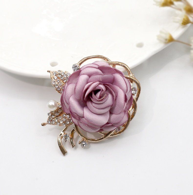 New Korean version fabric rose flower fashionable and versatile brooch, brooch temperament accessory_ipsvogv.com