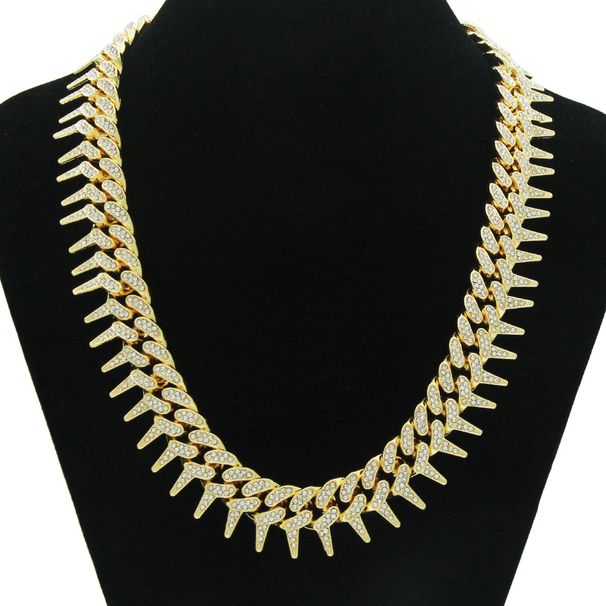 Hip hop exaggerated full diamond geometric necklace with a domineering and thorny Cuban trendsetter men's neck chain_ipsvogv.com