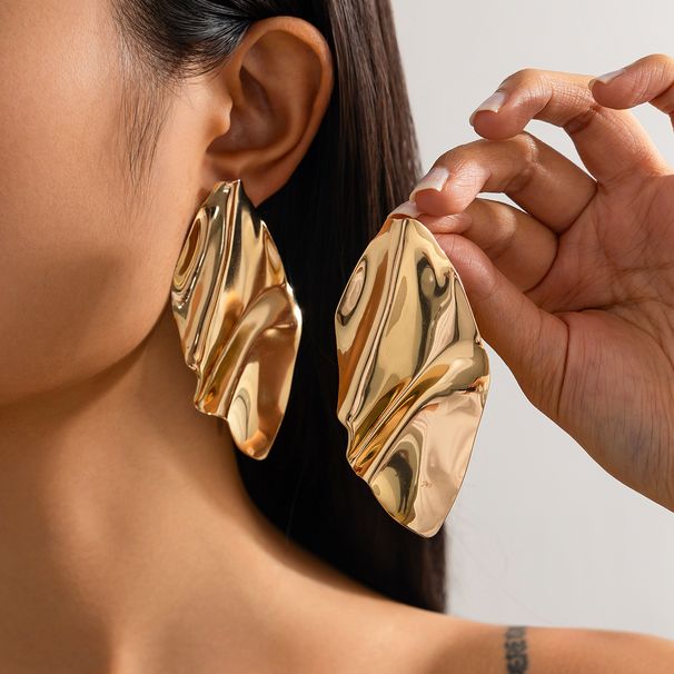 Ins Liquid Metal Irregular Folded Flower Sweet Cool Personalized Bow Earrings_ipsvogv.com