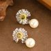 Forest Style Sweet Fresh Diamond Inlaid Daisy Pearl Pendant With Feminine Temperament, Simple And High-end Silver Needle_ipsvogv.com
