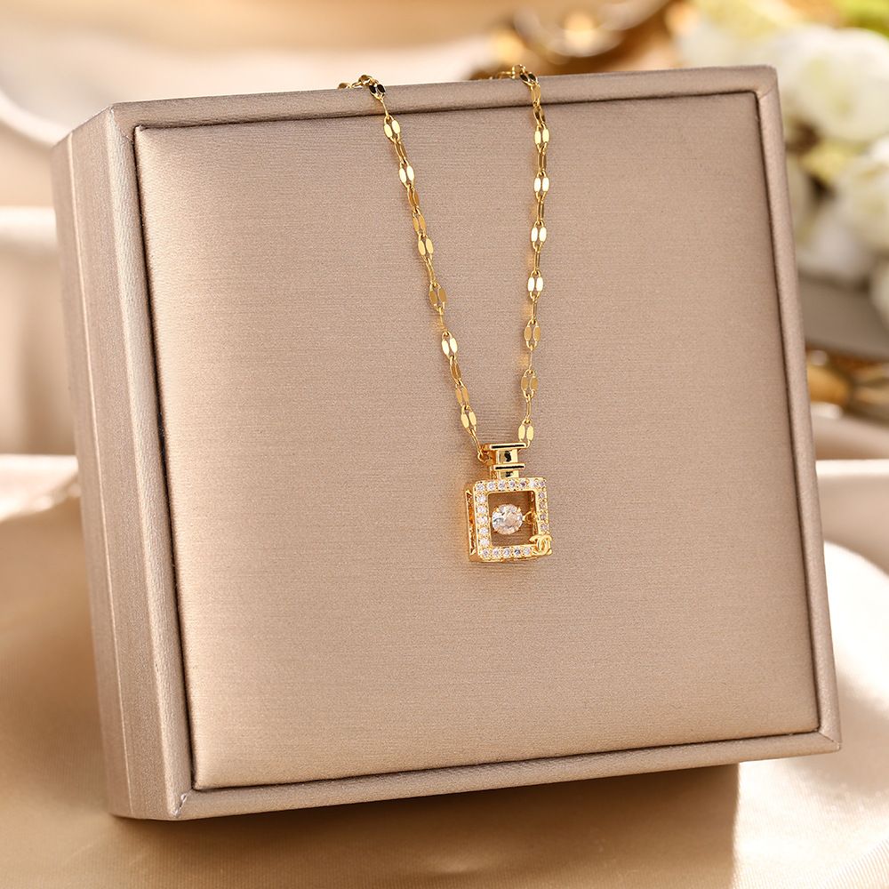 Korean Net Red Titanium Steel Necklace Women's Perfume Bottle Full Of Diamonds Beating Mind, Light Luxury, High Class_ipsvogv.com
