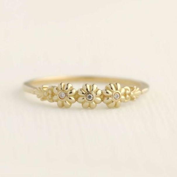 Sanjie's Ultra Simple New Small Flower Women's Ring Gold Ins Versatile Fashion Bracelet_ipsvogv.com