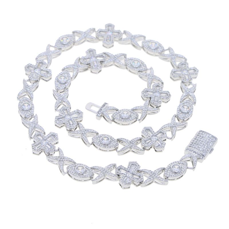 Eyes Cross Knot Zircon Necklace Men And Women Hip Hop Gold Silver Necklace_ipsvogv.com