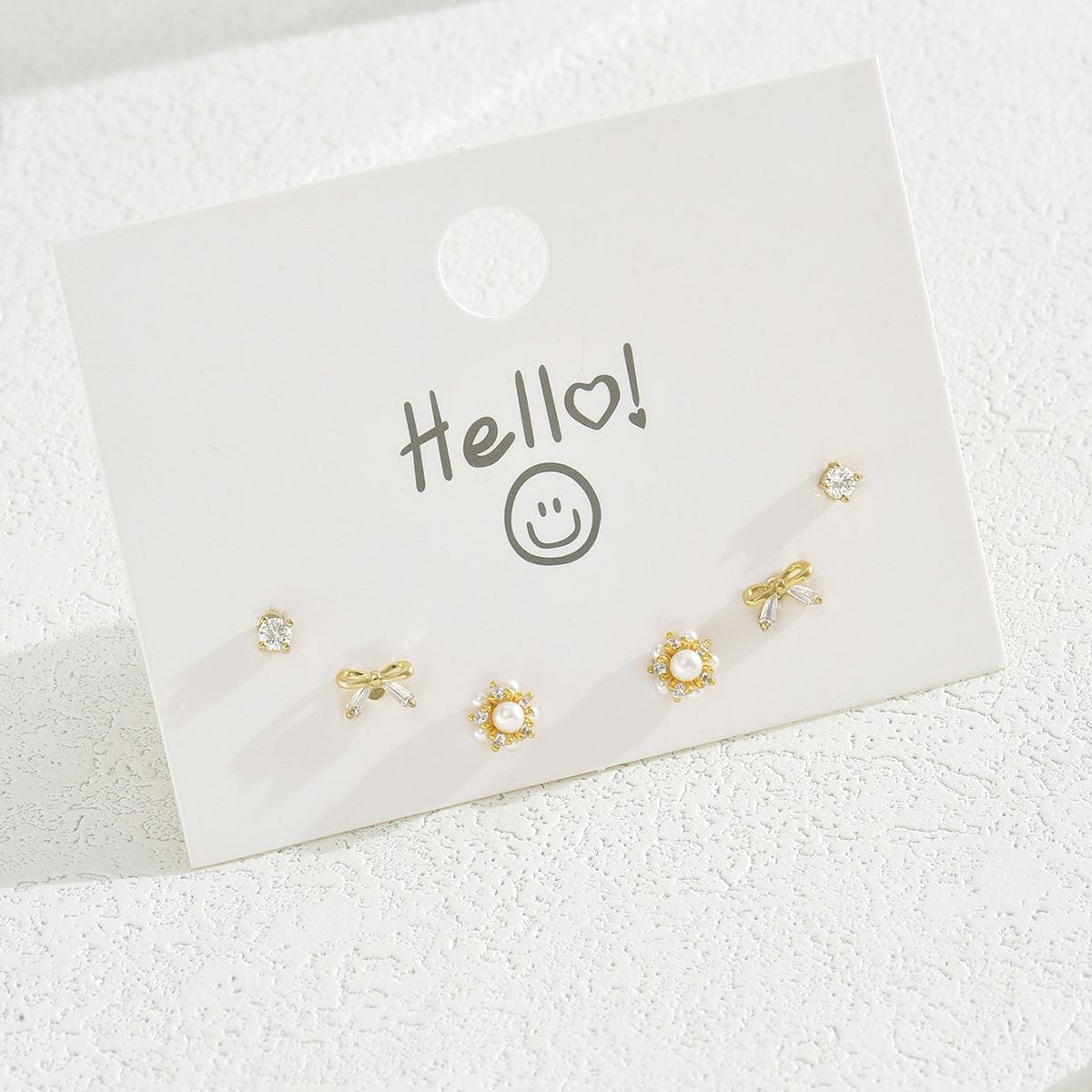 Small minimalist Korean style women's personalized bow zircon inlay design, earrings with light luxury and high-end feel_ipsvogv.com