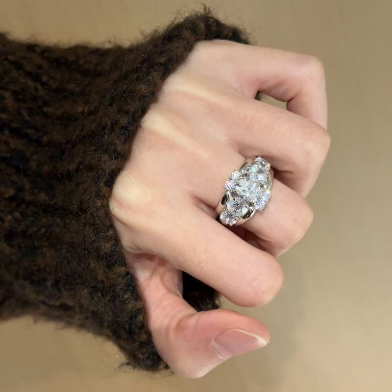 new Vintage Explosive Sparkling Large 2025 Round Diamond With Exquisite Fashionable Zircon Inlay, Versatile Index Finger Inlay,_ipsvogv.com